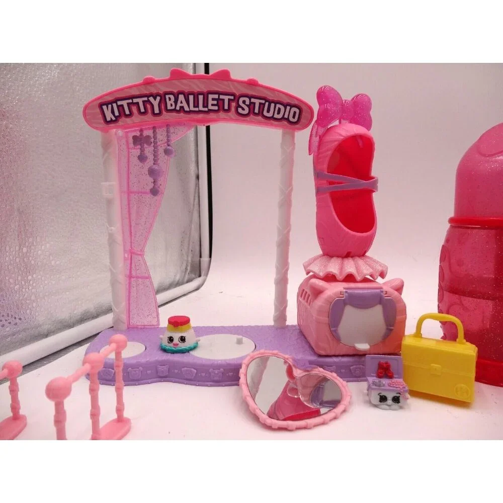 Shopkins SHOE DAZZLE Fashion Spree Playset SHOPKINS Make-Up Spot Playset  Lil Se